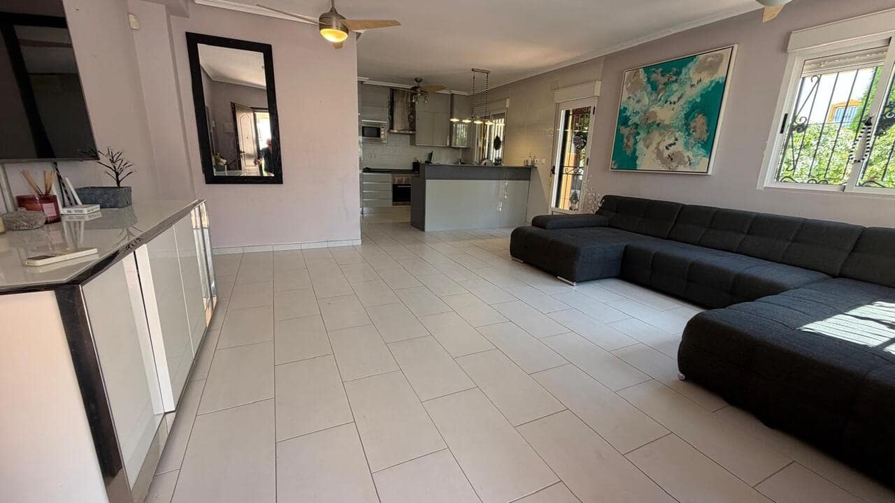 3 sovrum Hus till salu i Vistabella med pool - 199 900 € (Ref: 10040211)