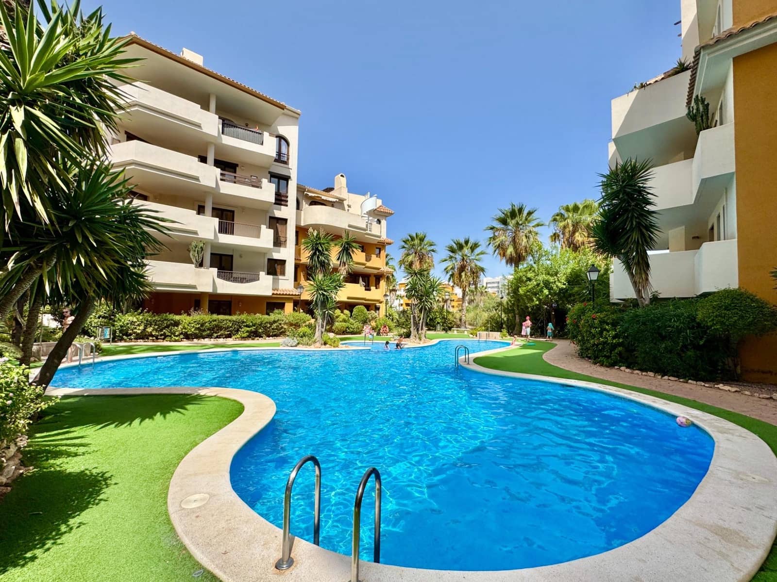 2 chambre Appartement à vendre à Torrevieja avec piscine garage - 295 000 € (Ref: 10042086)