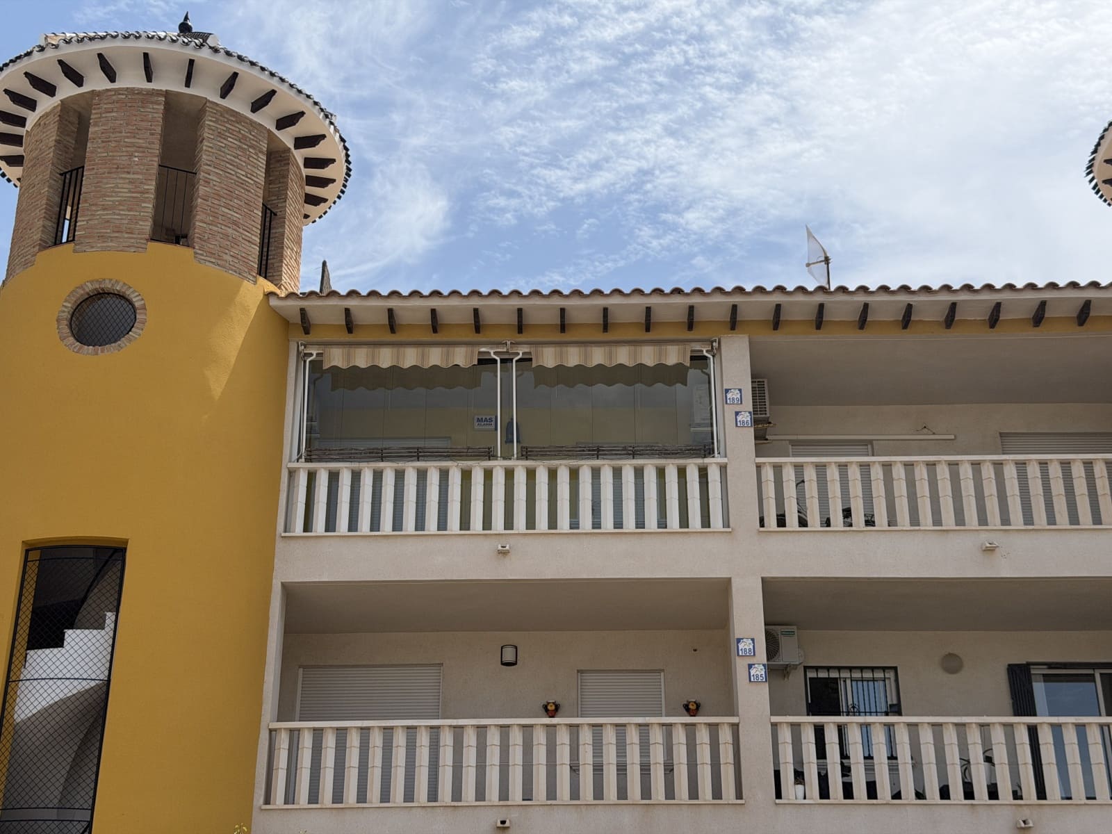 2 soverom Leilighet til salgs i Villamartin med svømmebasseng - € 139 995 (Ref: 10051929)