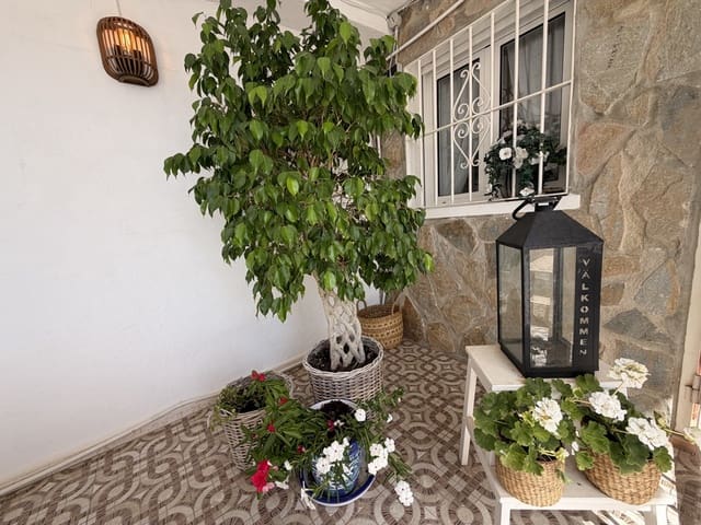 3 chambre Bungalow à vendre à San Luis, Torrevieja avec piscine - 399 900 € (Ref: 10051931)