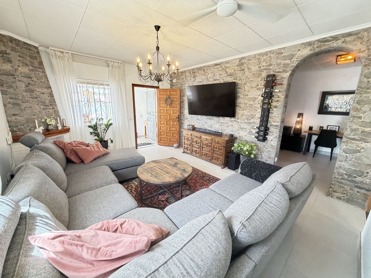 3 sypialnia Bungalow na sprzedaż w San Luis z basenem - 399 900 € (Ref: 10051931)
