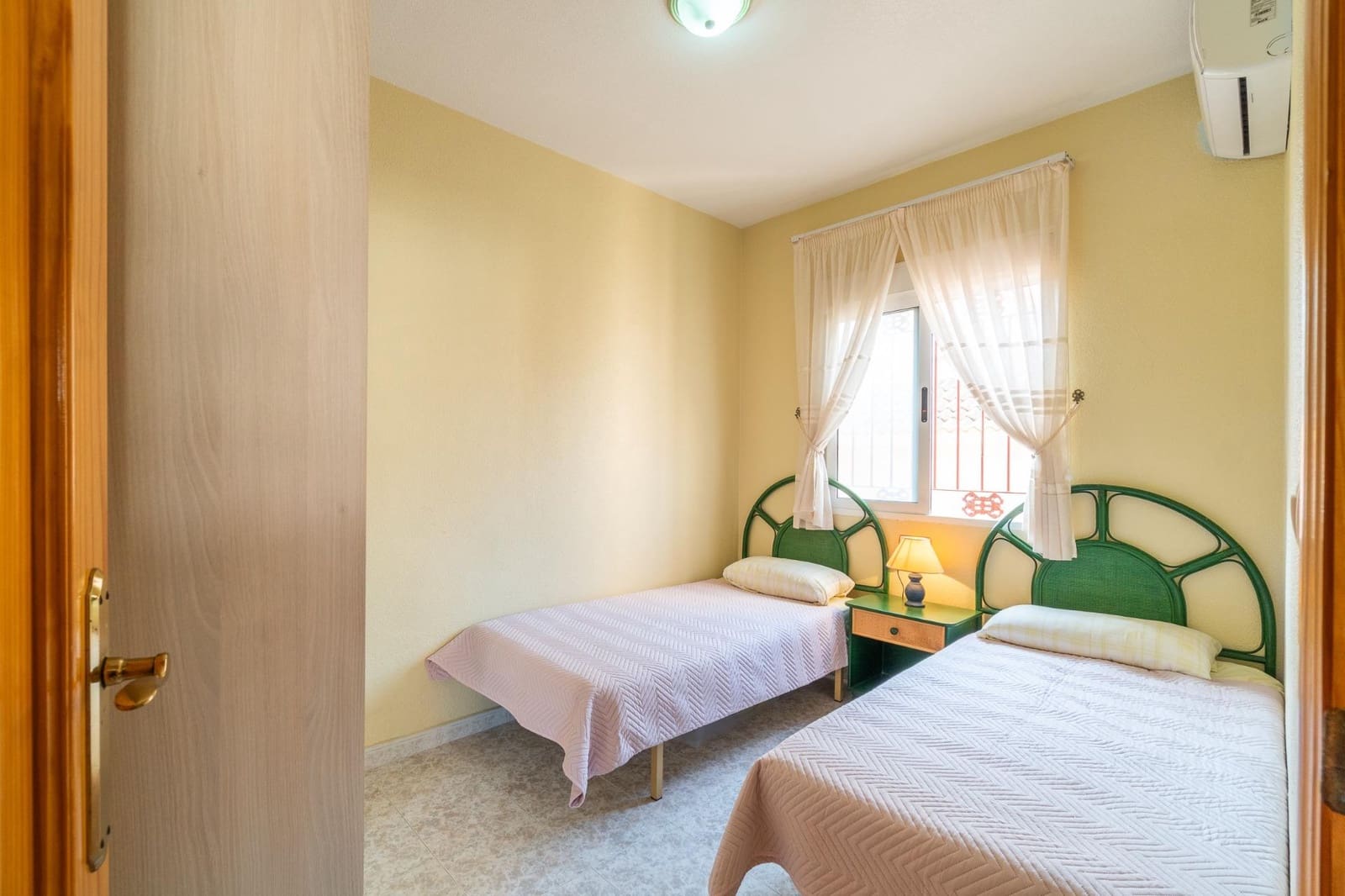 3 soveværelse Byhus til salg i Orihuela Costa med swimmingpool - € 225.000 (Ref: 10055766)
