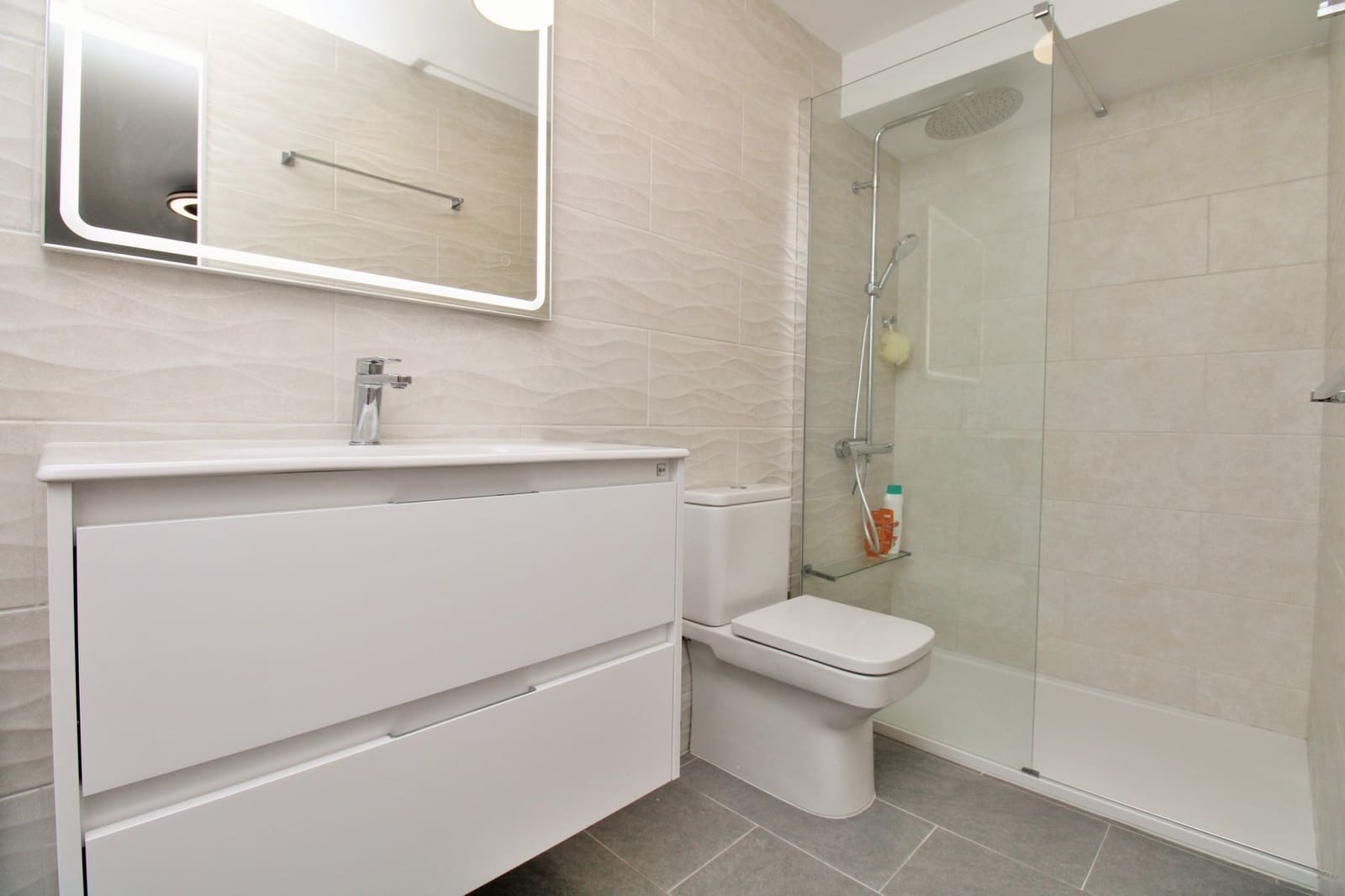 3 soveværelse Bungalow til salg i Villamartin med swimmingpool - € 275.000 (Ref: 10060746)