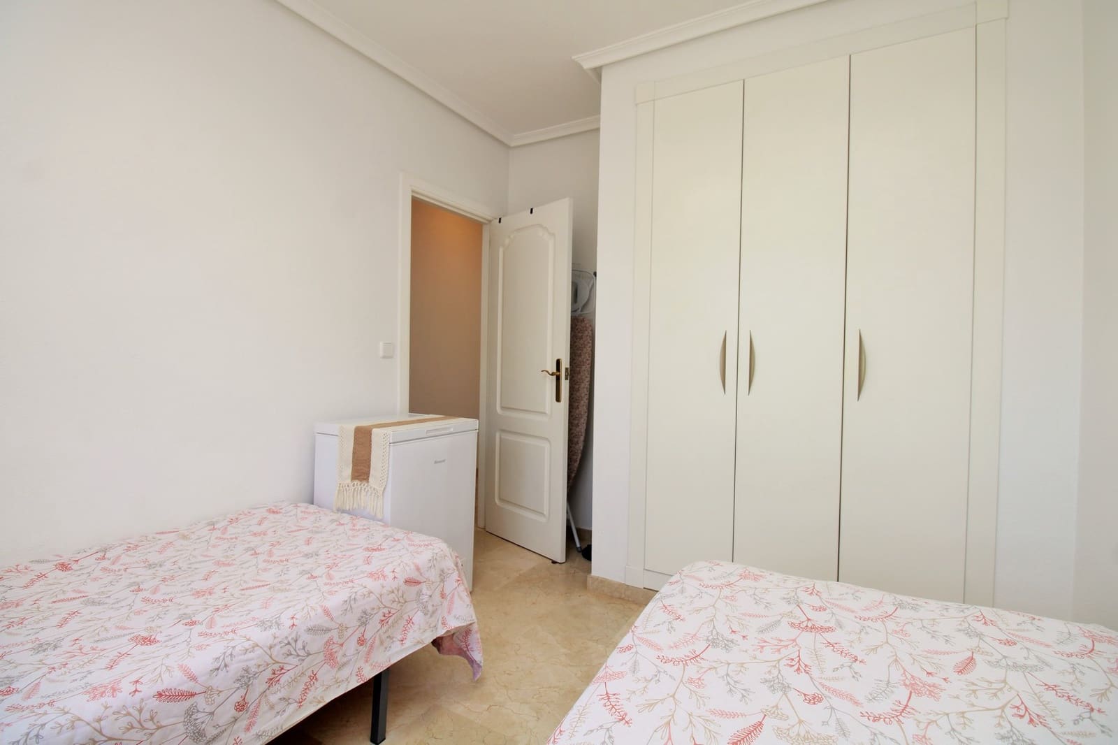 2 quarto Apartamento para venda em Villamartin com piscina - 210 000 € (Ref: 10060751)
