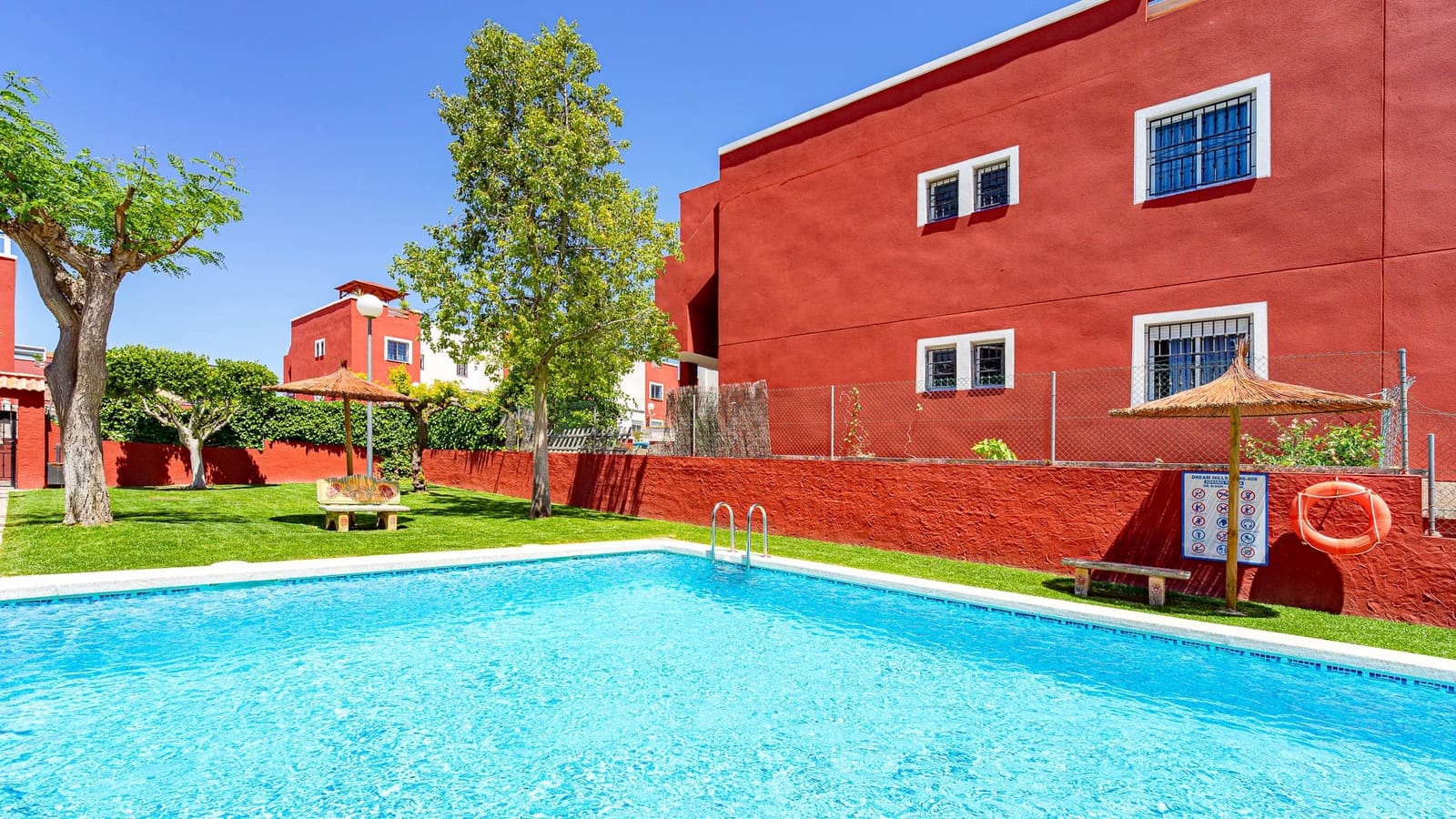 2 slaapkamer Appartement te koop in Los Altos met zwembad garage - € 157.000 (Ref: 10063012)