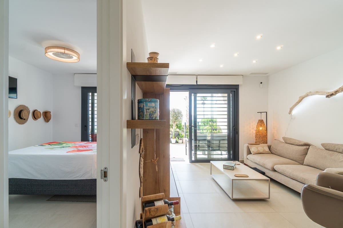 3 sypialnia Apartament na sprzedaż w Playa Flamenca z basenem garażem - 450 000 € (Ref: 10063013)