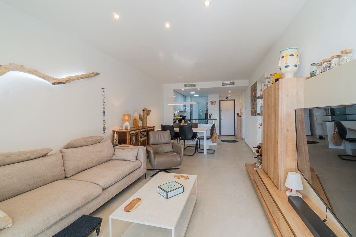 3 sypialnia Apartament na sprzedaż w Playa Flamenca z basenem garażem - 450 000 € (Ref: 10063013)