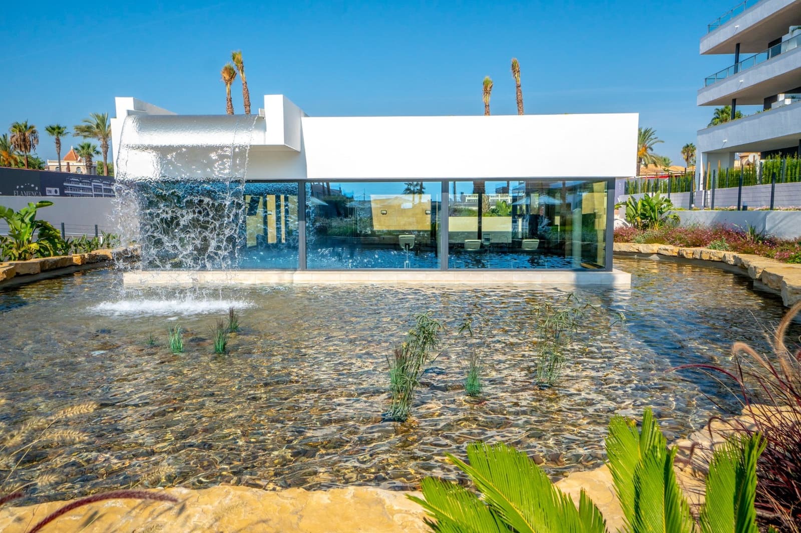 3 sypialnia Apartament na sprzedaż w Playa Flamenca z basenem garażem - 450 000 € (Ref: 10063013)