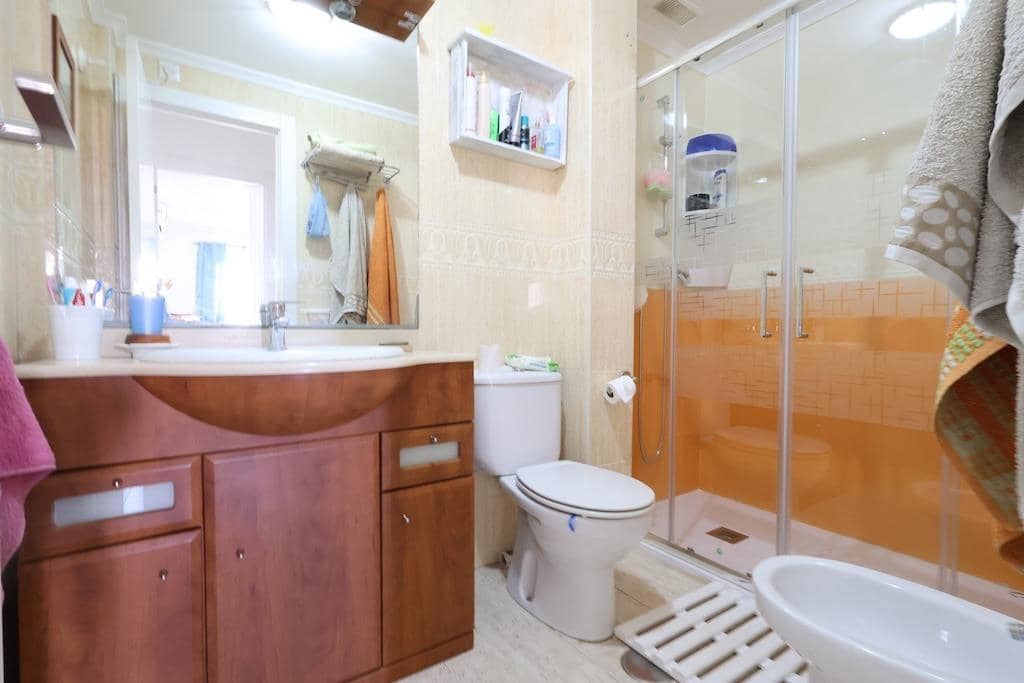 Bungalow de 2 habitaciones en Orihuela Costa en venta con piscina - 230.000 € (Ref: 10077113)