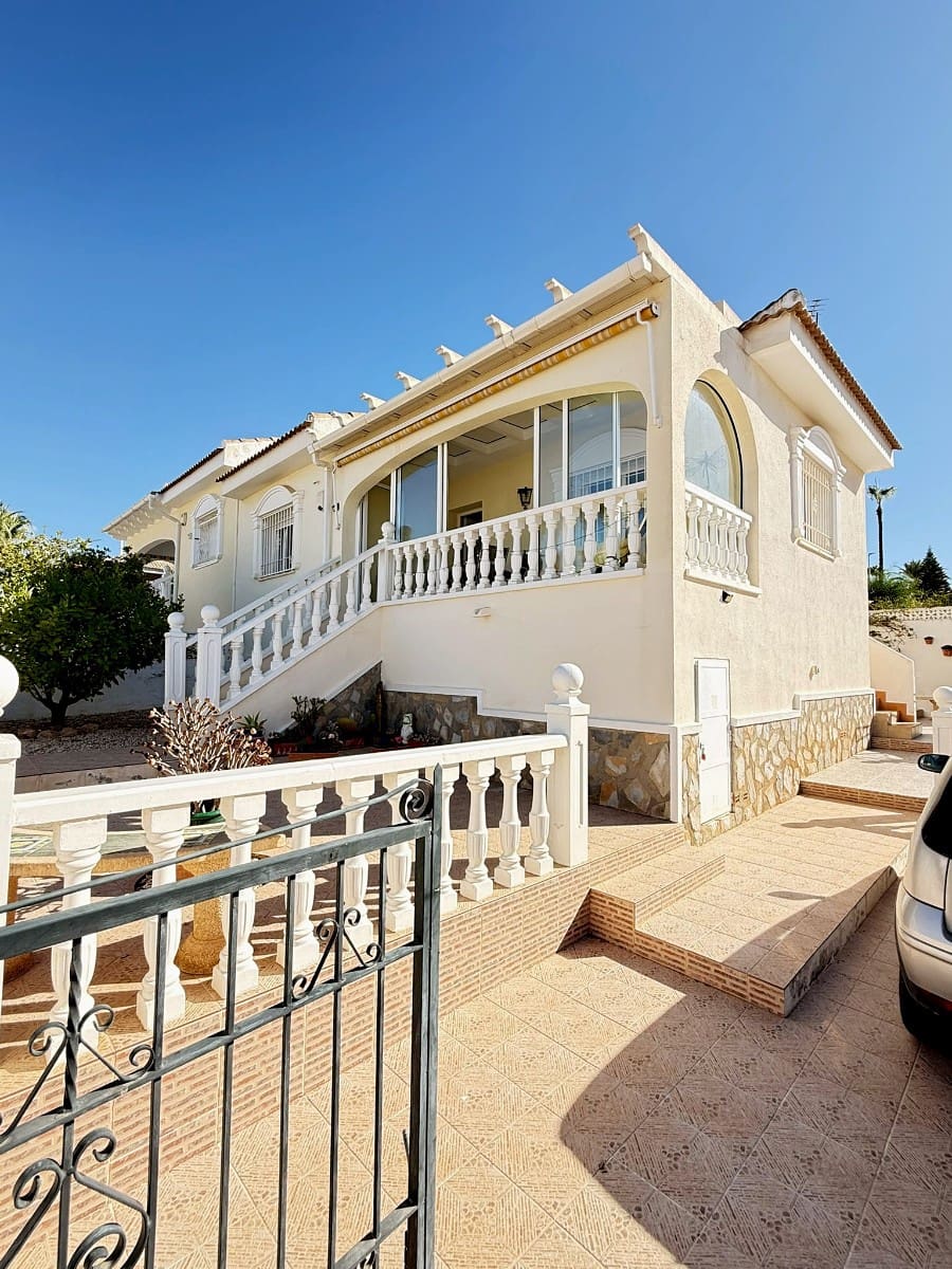 2 soverom Bungalow til salgs i Ciudad Quesada med svømmebasseng - € 219 000 (Ref: 10077124)