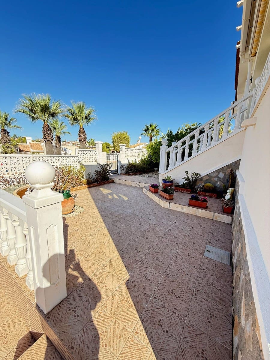 2 soverom Bungalow til salgs i Ciudad Quesada med svømmebasseng - € 219 000 (Ref: 10077124)