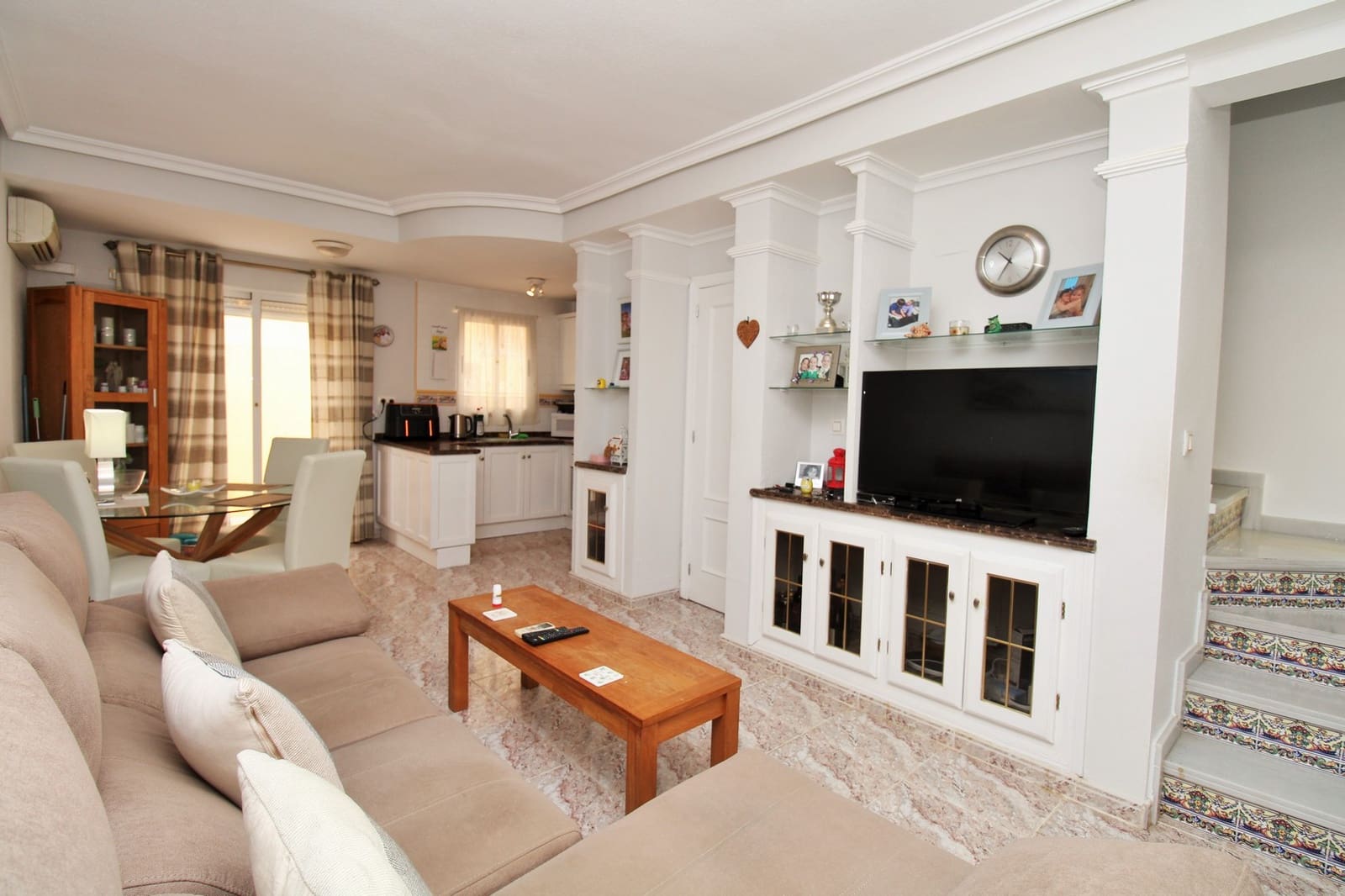 2 bedroom Townhouse for sale in Villamartin with pool - € 159,900 (Ref: 10077130)
