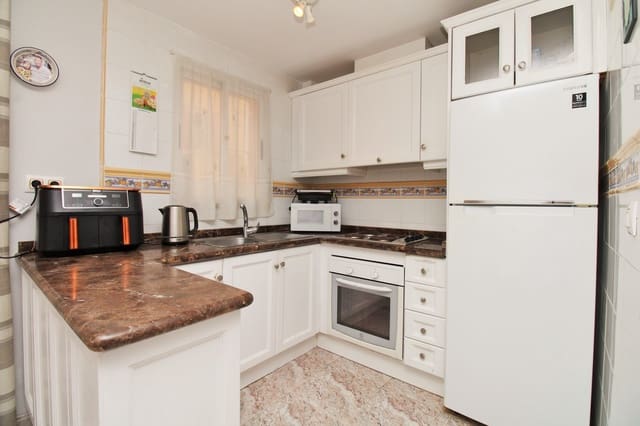2 bedroom Townhouse for sale in Villamartin, Orihuela with pool - € 159,900 (Ref: 10077130)