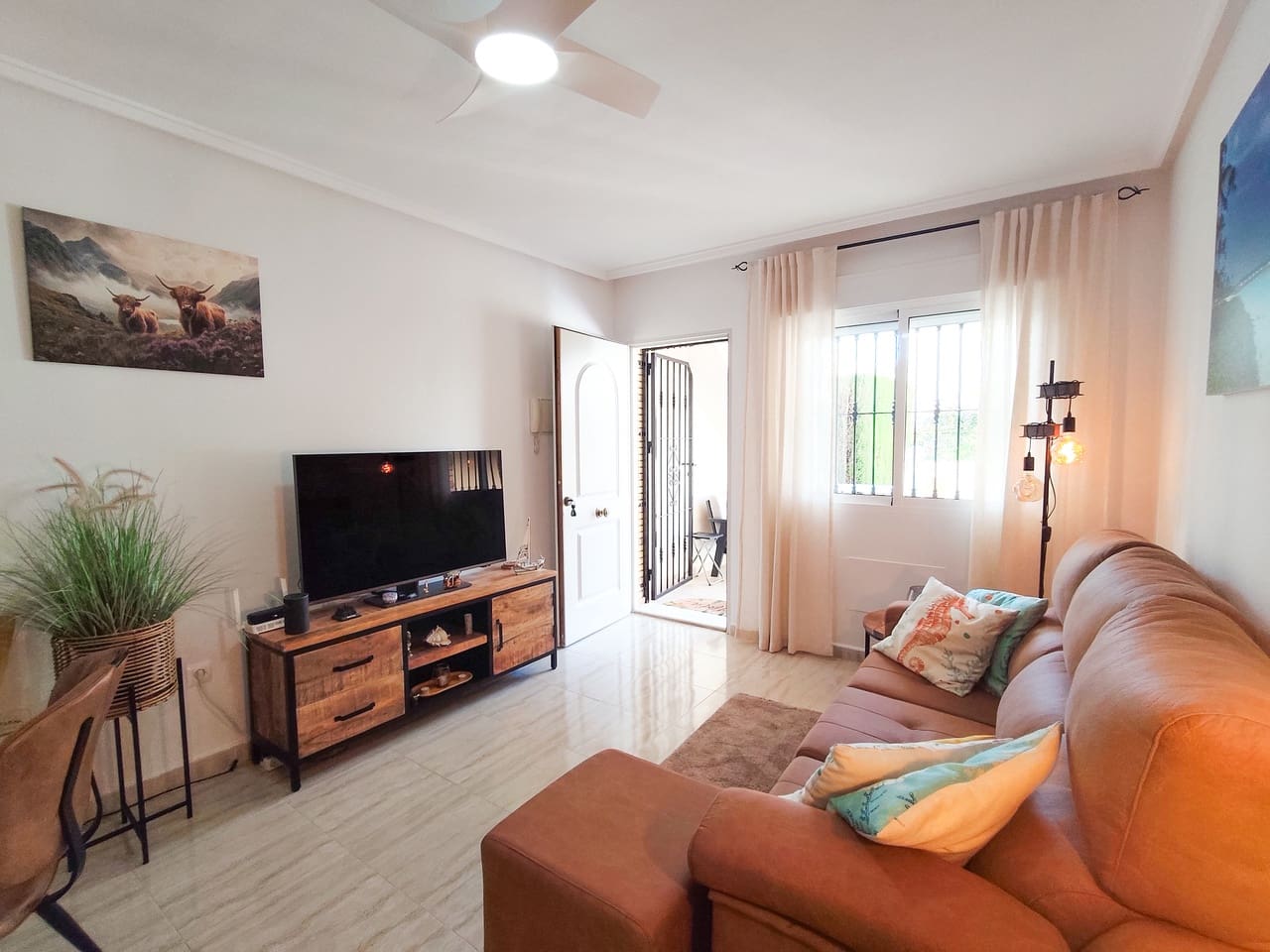 Apartamento de 2 habitaciones en Villamartin en venta con piscina - 239.000 € (Ref: 10079070)