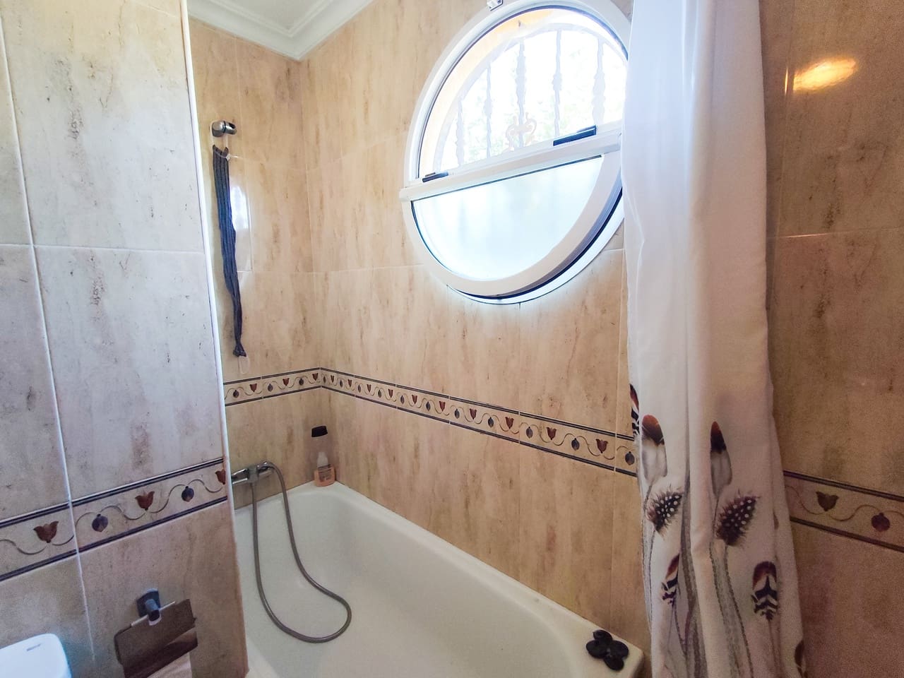 Apartamento de 2 habitaciones en Cabo Roig en venta con piscina - 215.000 € (Ref: 10079071)