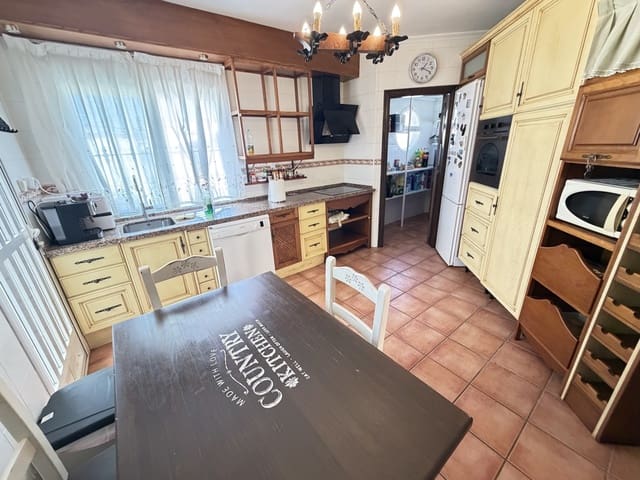 4 quarto Casa em Banda para venda em Pilar de la Horadada - 250 000 € (Ref: 10079072)