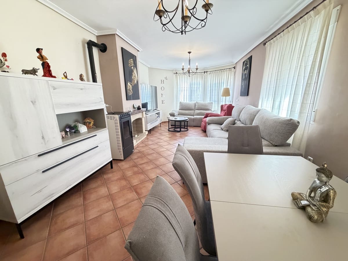 4 makuuhuone Omakotitalo myytävänä paikassa Pilar de la Horadada - 250 000 € (Ref: 10079072)