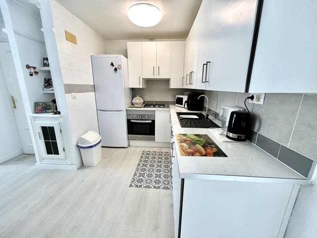 Casa de 3 habitaciones en Cabo Roig, Orihuela en venta con piscina garaje - 220.000 € (Ref: 10090024)