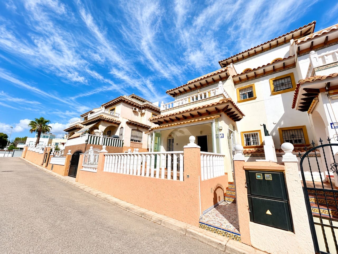 2 Zimmer Haus zu verkaufen in Cabo Roig mit Pool Garage - 219.995 € (Ref: 10090025)