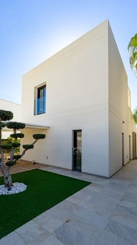 3 slaapkamer Villa te koop in Ciudad Quesada, Rojales met zwembad - € 458.900 (Ref: 10094112)