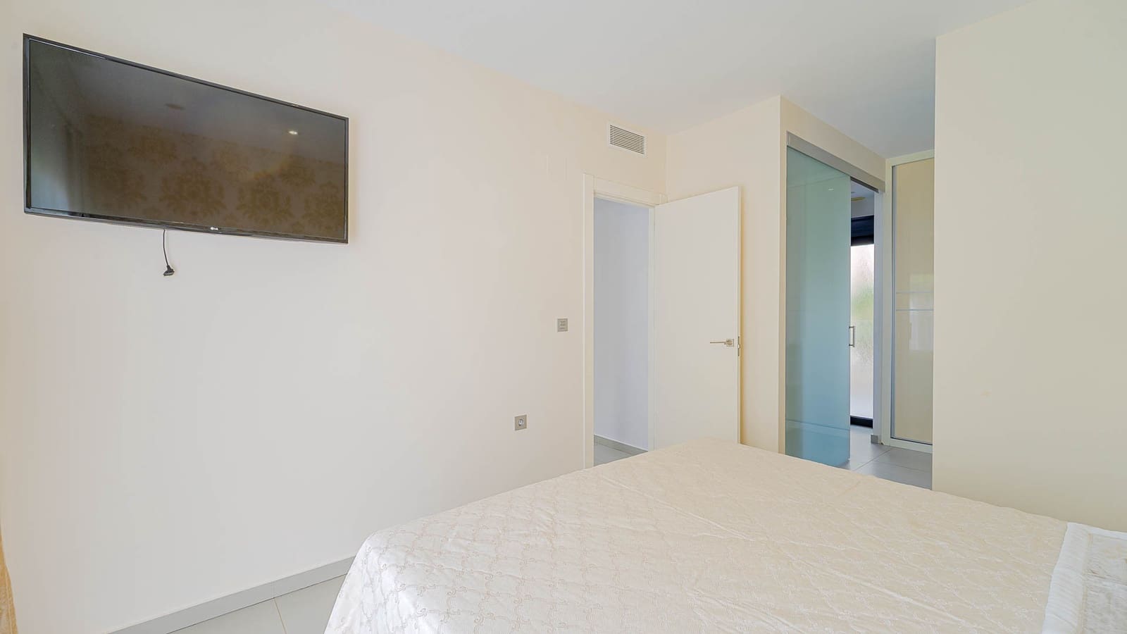 3 slaapkamer Villa te koop in Ciudad Quesada met zwembad - € 458.900 (Ref: 10094112)