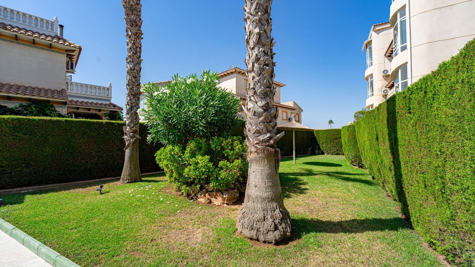 2 soverom Villa til salgs i Orihuela Costa med svømmebasseng - € 184 900 (Ref: 10094113)
