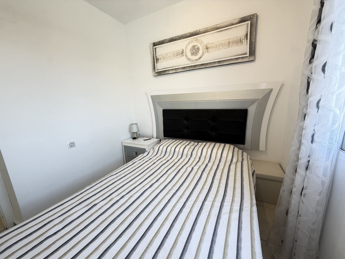 3 soverom Leilighet til salgs i Cabo Roig med svømmebasseng - € 199 995 (Ref: 10094117)