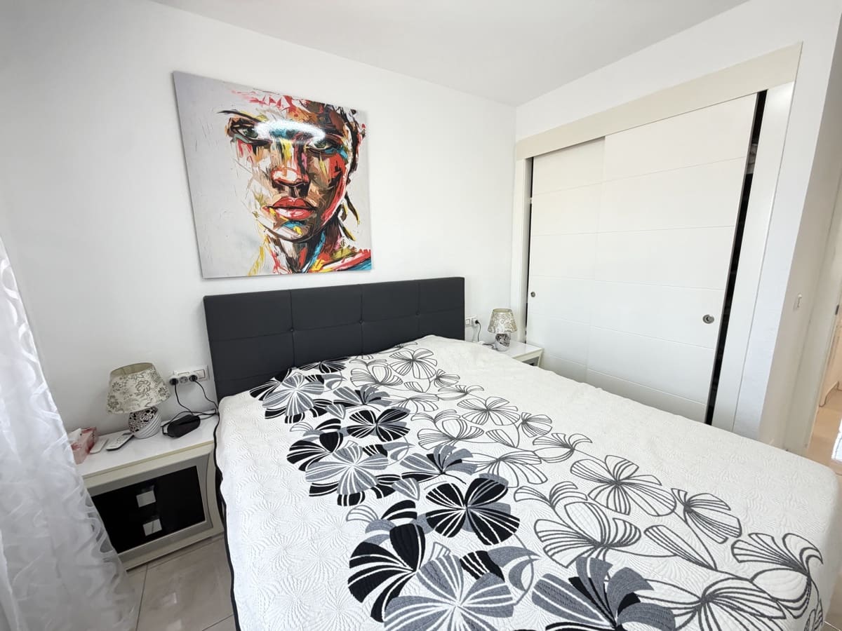 3 soverom Leilighet til salgs i Cabo Roig med svømmebasseng - € 199 995 (Ref: 10094117)
