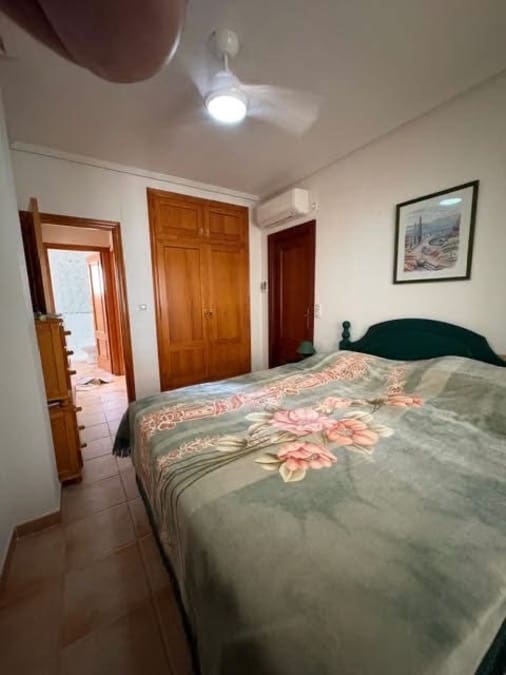 2 chambre Villa/Maison à vendre à Villamartin avec piscine - 235 000 € (Ref: 10097395)