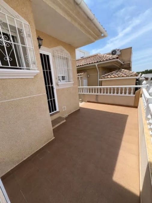 2 chambre Villa/Maison à vendre à Villamartin avec piscine - 235 000 € (Ref: 10097395)