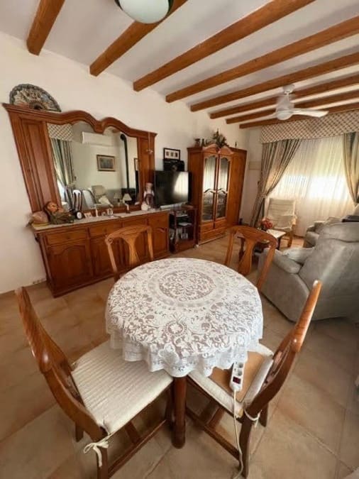 2 chambre Villa/Maison à vendre à Villamartin avec piscine - 235 000 € (Ref: 10097395)