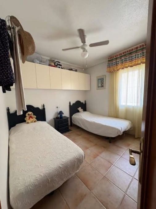2 chambre Villa/Maison à vendre à Villamartin avec piscine - 235 000 € (Ref: 10097395)