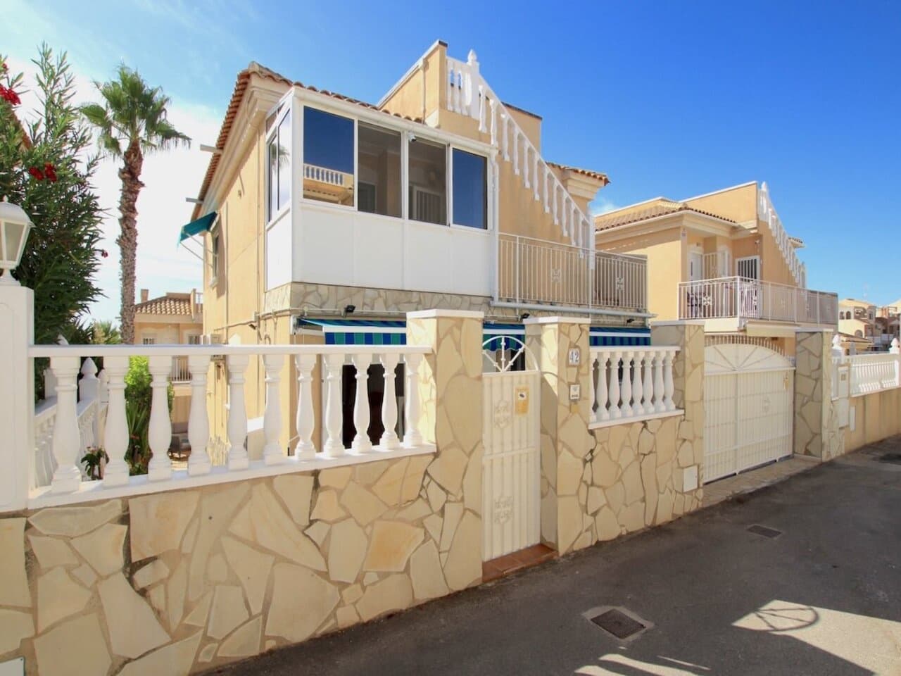 5 slaapkamer Villa te koop in Villamartin - € 269.000 (Ref: 10099019)