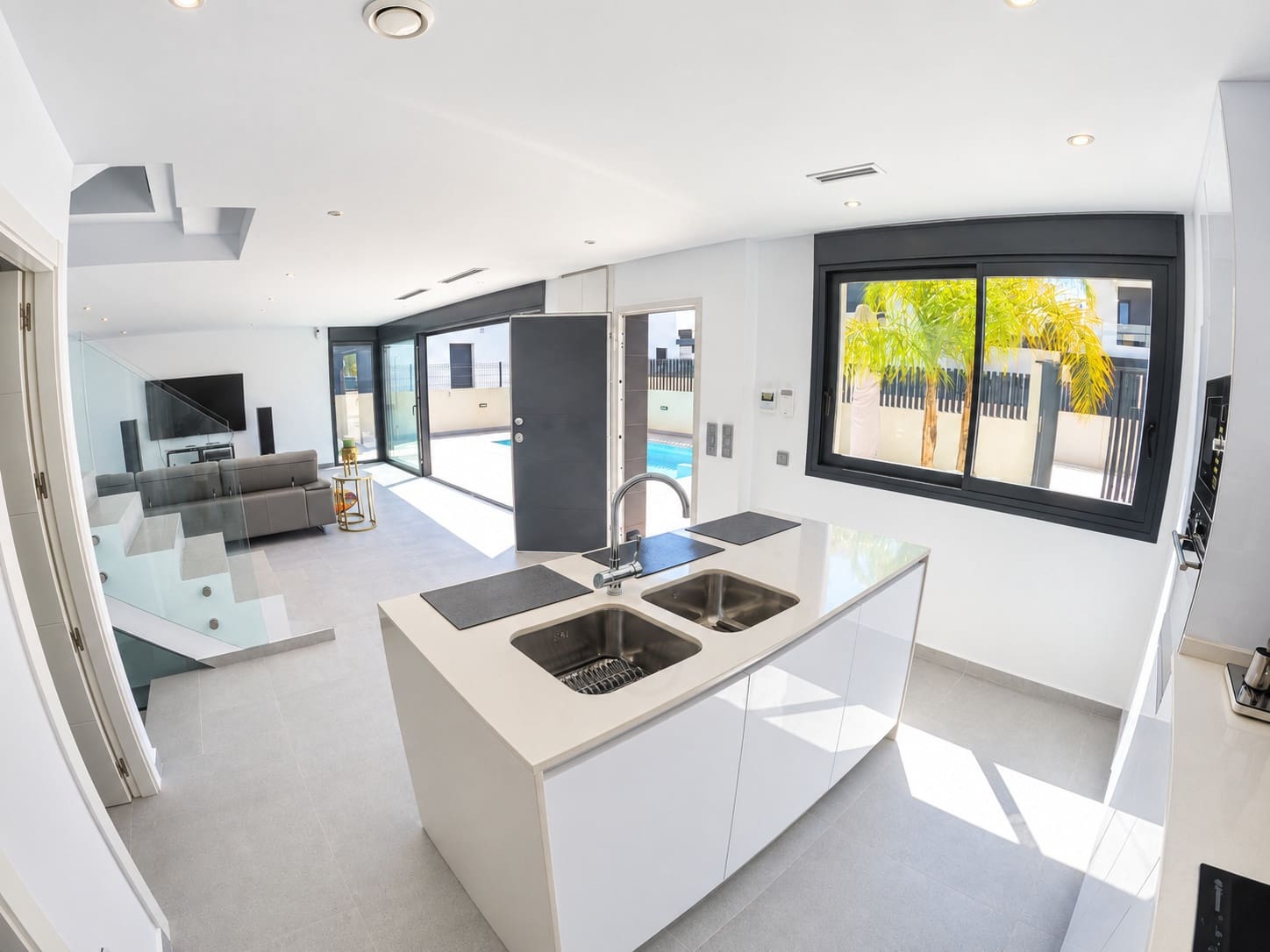 4 slaapkamer Villa te koop in Algorfa met zwembad garage - € 580.000 (Ref: 10099021)