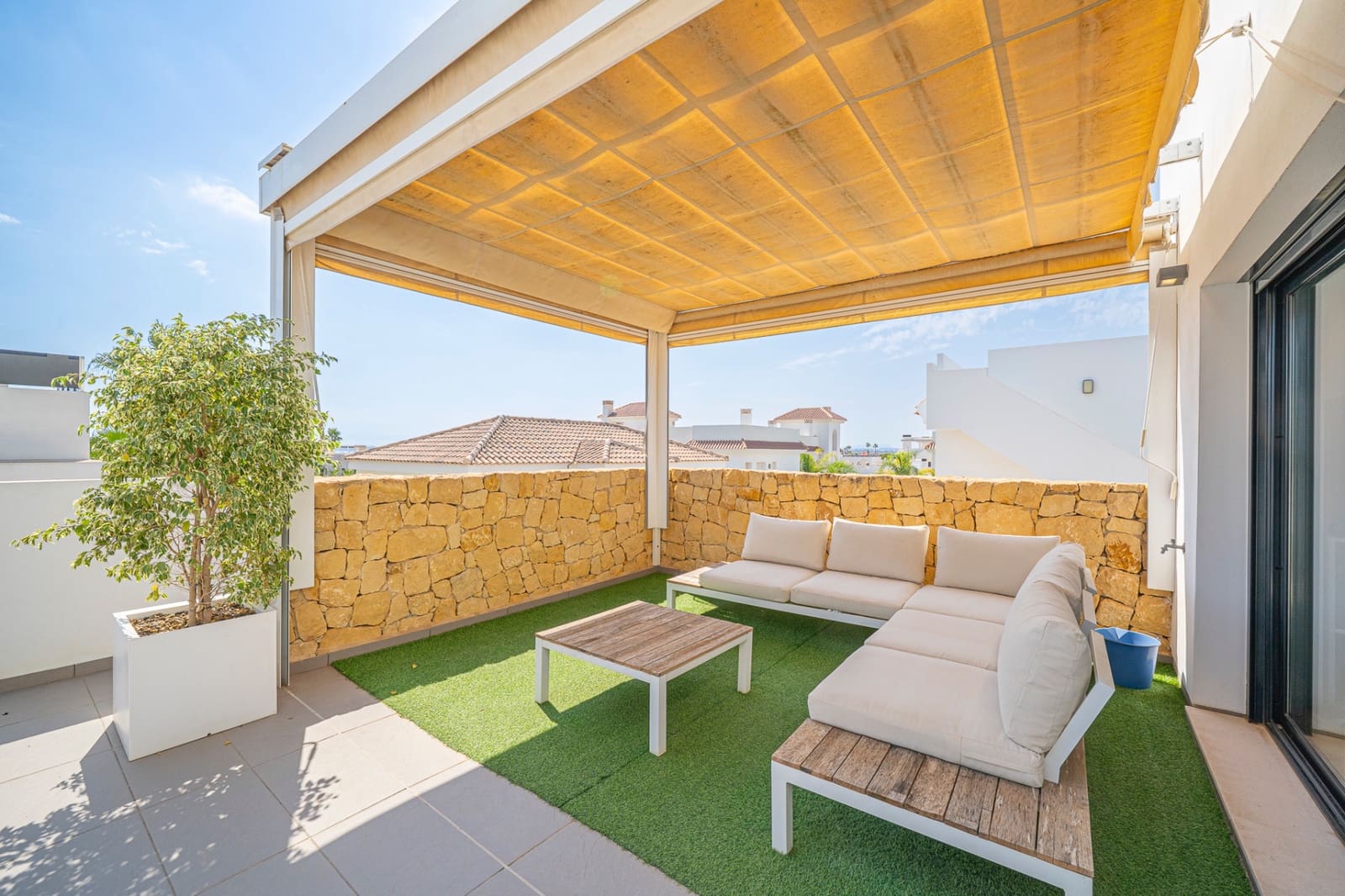 Chalet de 3 habitaciones en Ciudad Quesada en venta con piscina - 550.000 € (Ref: 10099024)