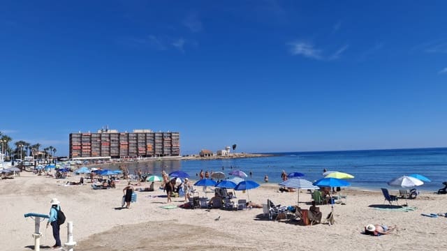 3 chambre Maison de Ville à vendre à Torrevieja - 225 000 € (Ref: 10099025)
