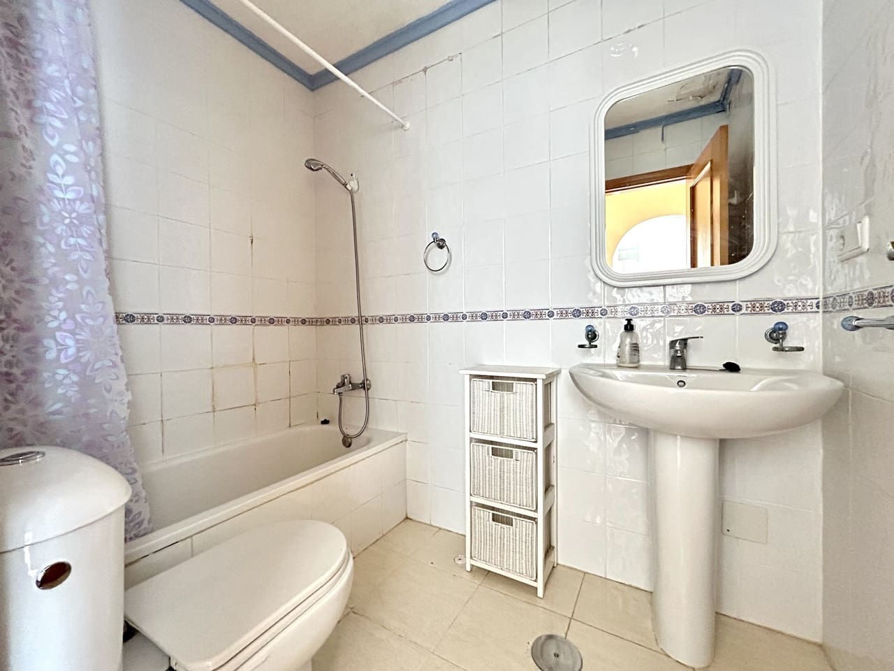 2 soverom Leilighet til salgs i Villamartin med svømmebasseng garasje - € 135 000 (Ref: 10101331)