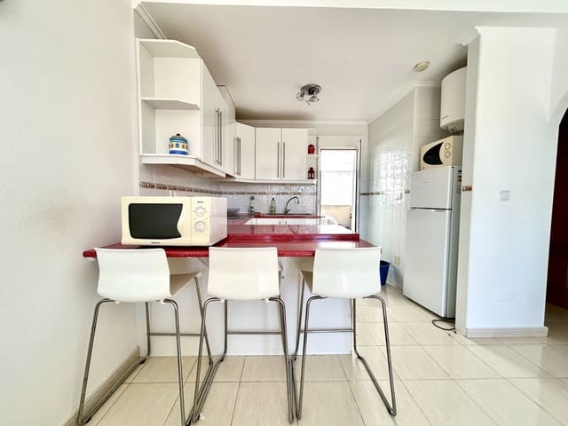 2 soverom Leilighet til salgs i Villamartin, Orihuela med svømmebasseng garasje - € 135 000 (Ref: 10101331)