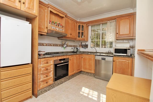 3 camera da letto Villa in vendita in Villamartin, Orihuela con piscina garage - 369.000 € (Rif: 10111155)