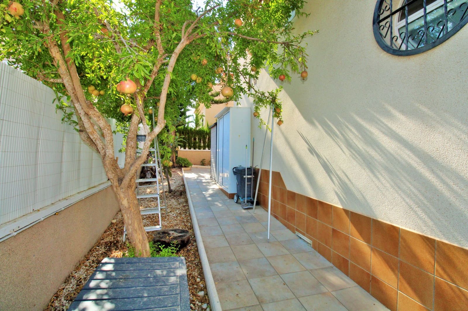3 camera da letto Villa in vendita in Villamartin con piscina garage - 369.000 € (Rif: 10111155)