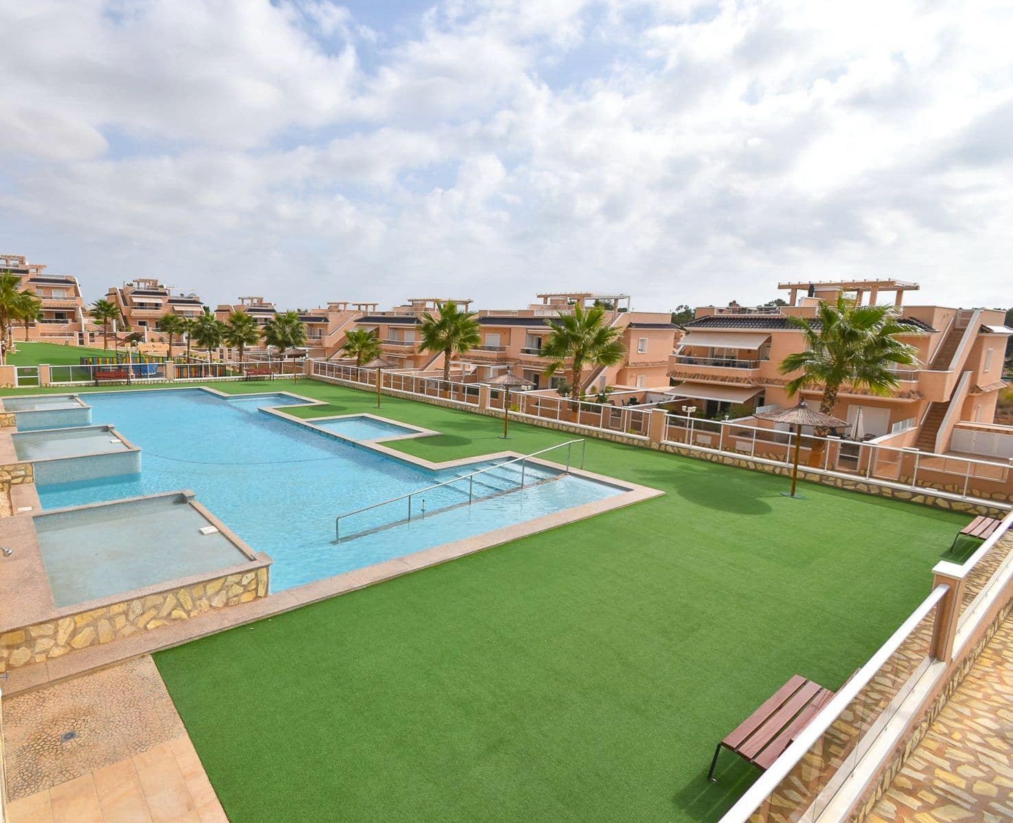 2 quarto Apartamento para venda em Orihuela Costa com piscina garagem - 330 000 € (Ref: 10111170)
