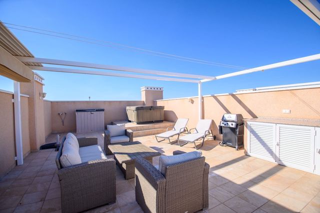2 quarto Apartamento para venda em Punta Prima, Orihuela com piscina garagem - 330 000 € (Ref: 10111170)