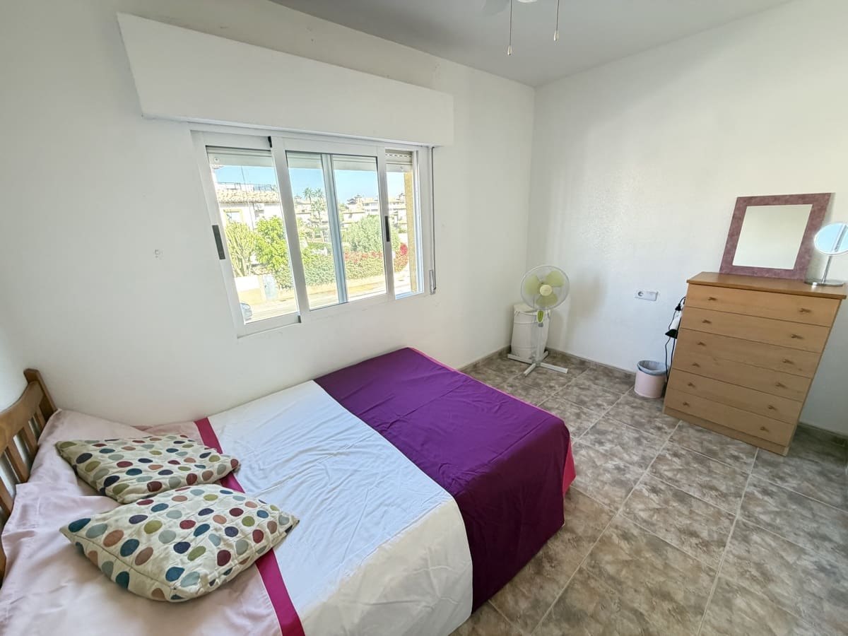 3 soveværelse Byhus til salg i La Zenia med swimmingpool - € 214.995 (Ref: 10111172)