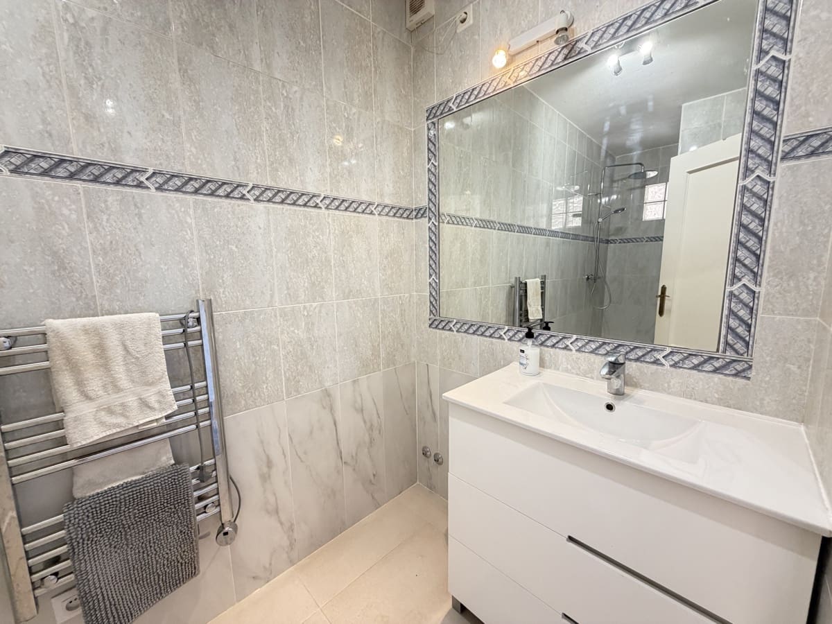 3 soveværelse Byhus til salg i La Zenia med swimmingpool - € 214.995 (Ref: 10111172)