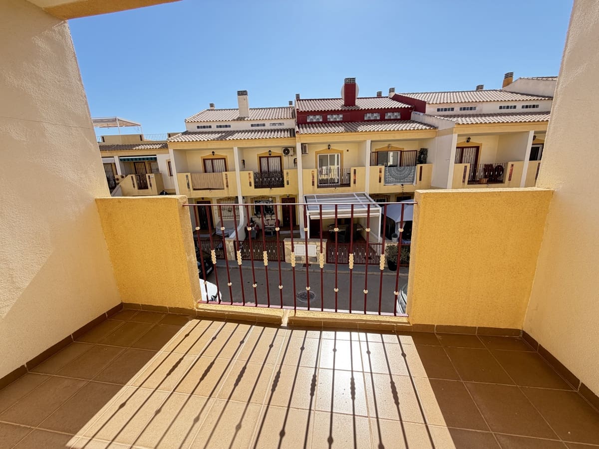3 soveværelse Byhus til salg i La Zenia med swimmingpool - € 214.995 (Ref: 10111172)