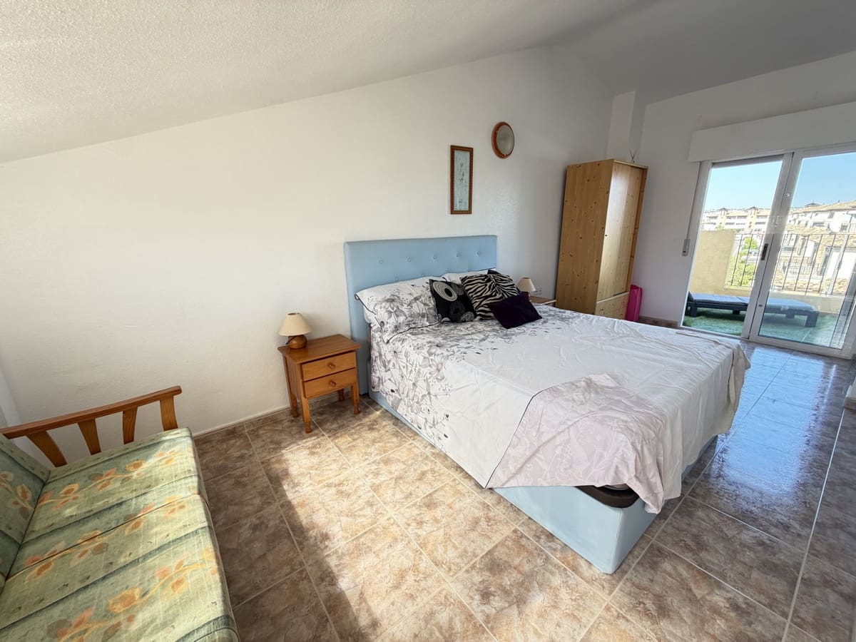 3 soveværelse Byhus til salg i La Zenia med swimmingpool - € 214.995 (Ref: 10111172)