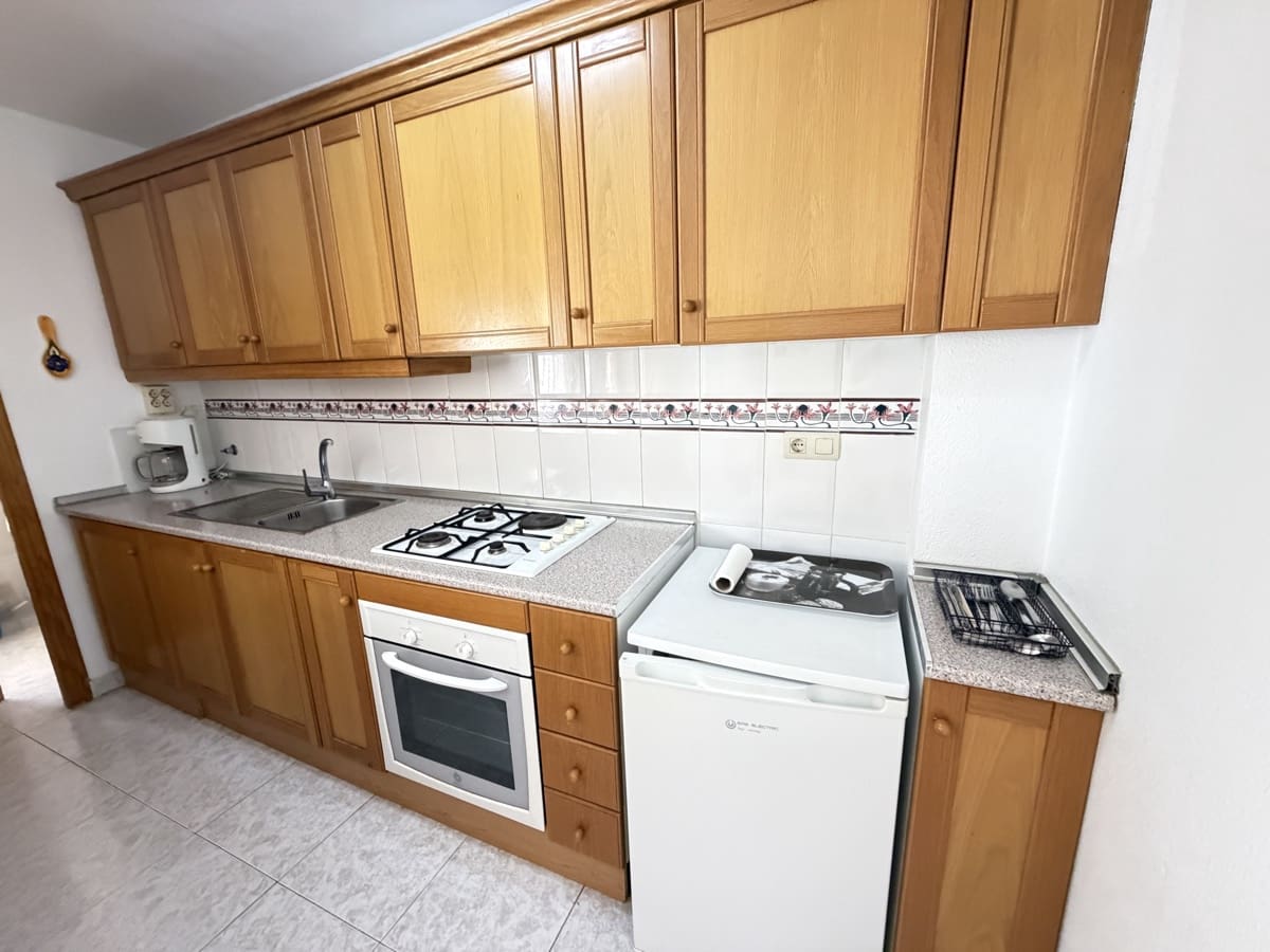 Apartamento de 2 habitaciones en Villamartin en venta con piscina - 159.995 € (Ref: 10111173)