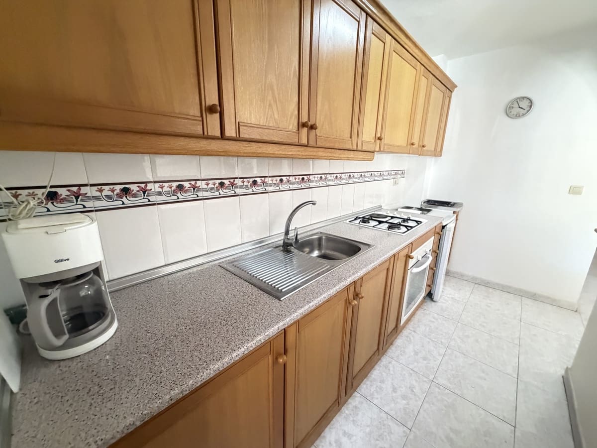 Apartamento de 2 habitaciones en Villamartin en venta con piscina - 159.995 € (Ref: 10111173)