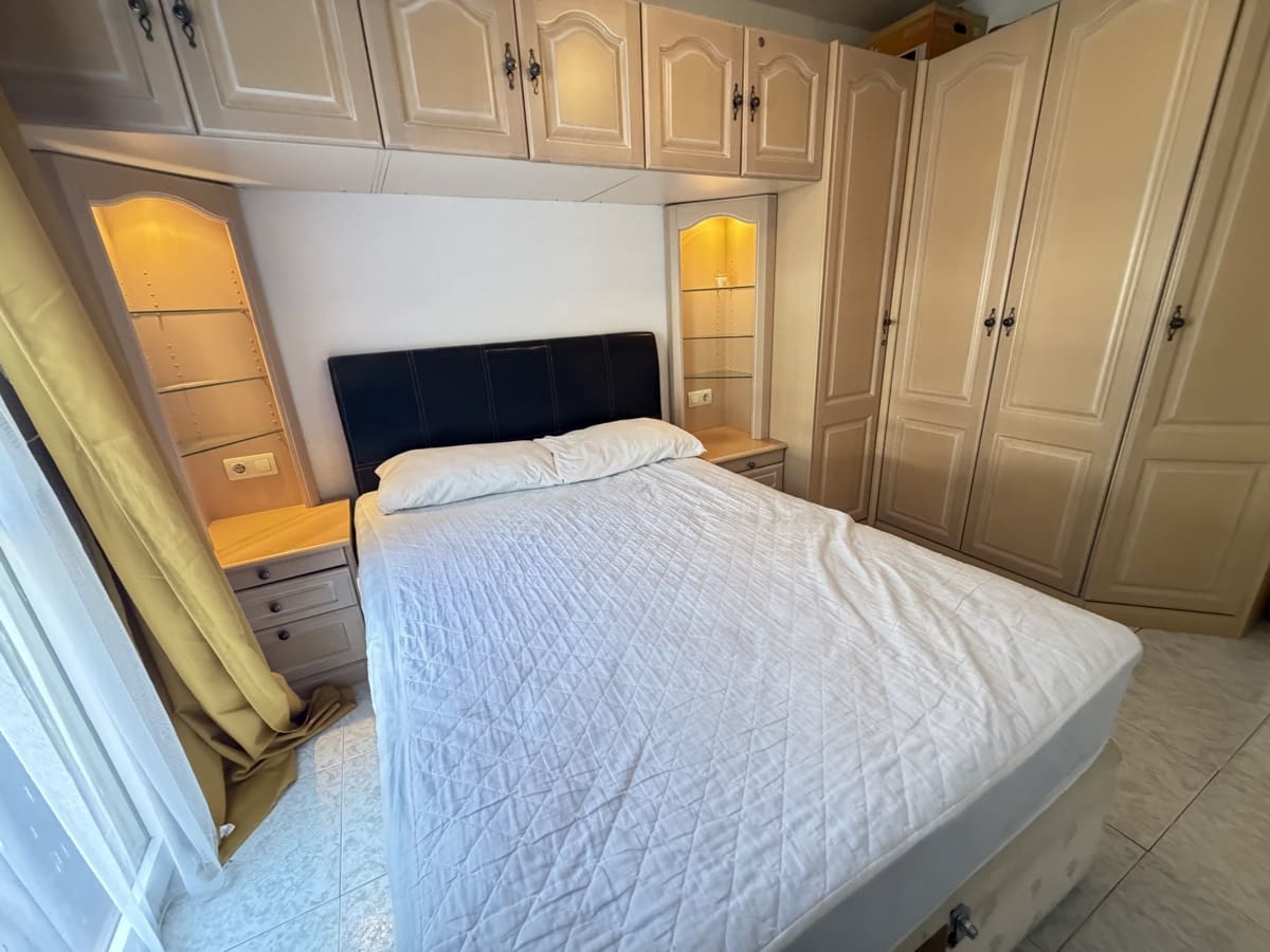 Apartamento de 2 habitaciones en Villamartin en venta con piscina - 159.995 € (Ref: 10111173)