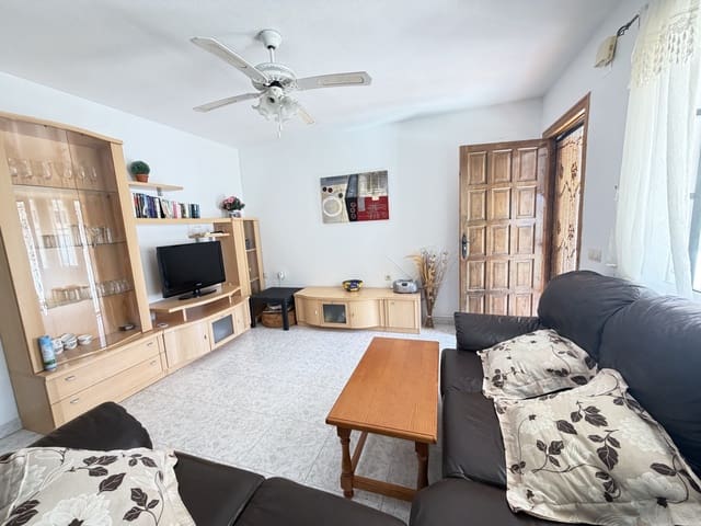 Apartamento de 2 habitaciones en Villamartin, Orihuela en venta con piscina - 159.995 € (Ref: 10111173)